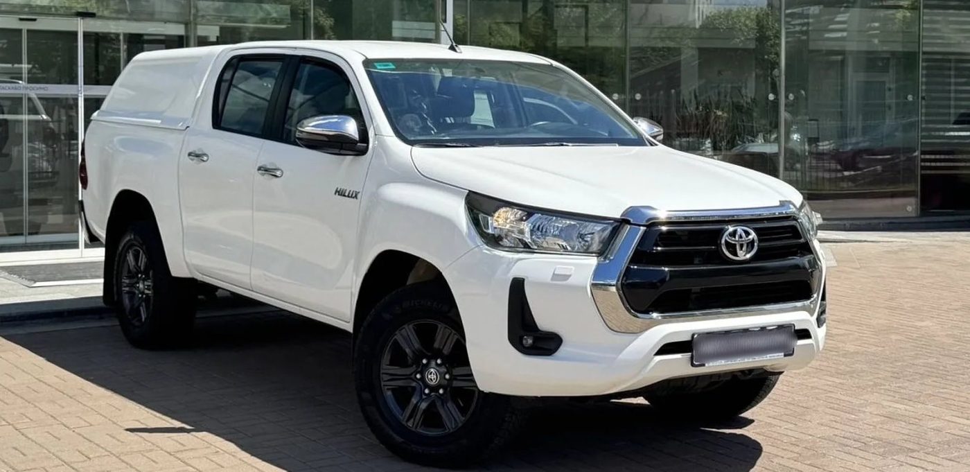 toyota_hilux__644795713fhd