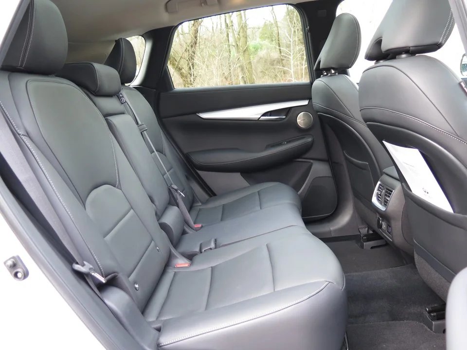 2019_Infiniti_QX50_117 (2)